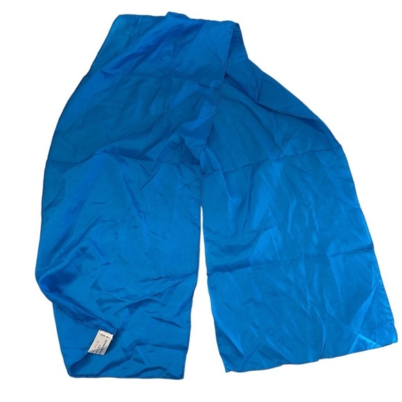 Women’s Blue 100% Pure Silk Hand Rolled Lightweight Scarf GUC - Picture 1 of 7